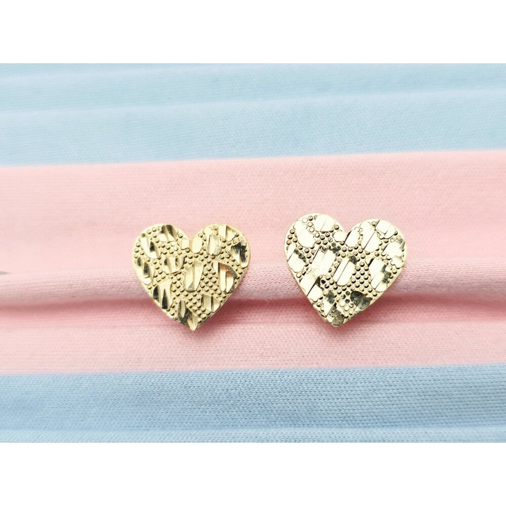 Beautiful 10K Karat Solid Yellow Gold Designer Heart Shaped Nugget Stud Earrings